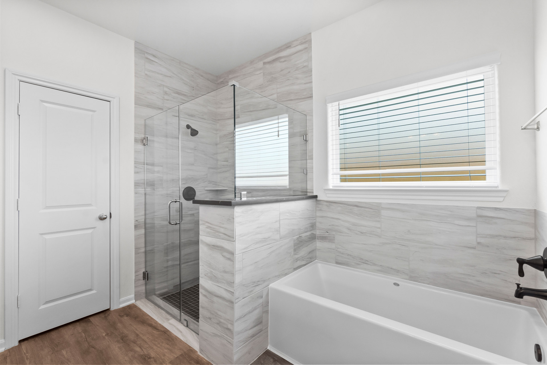 texas home with walk in shower